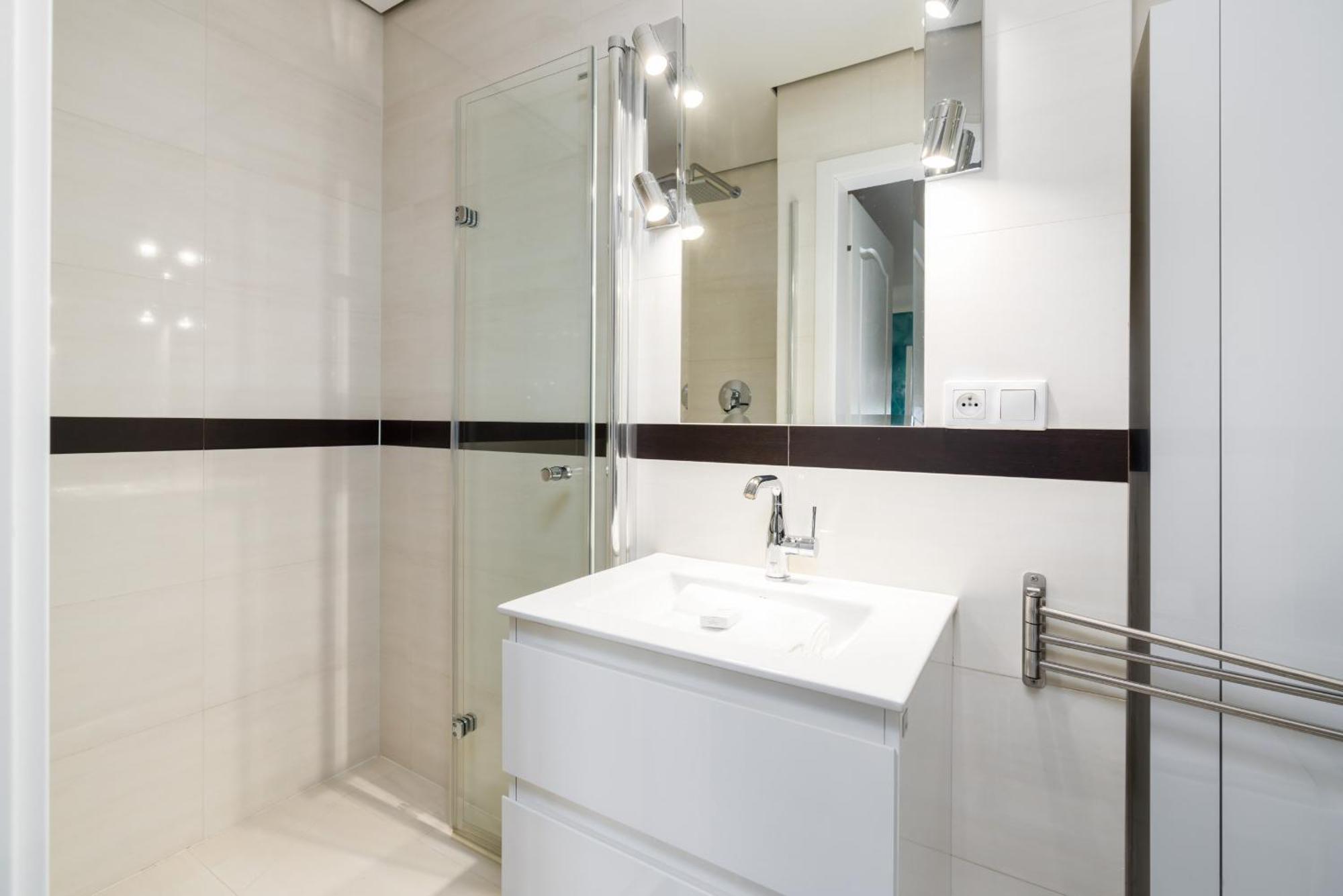 Apartament Malta Balcony And Parking By Renters Prestige