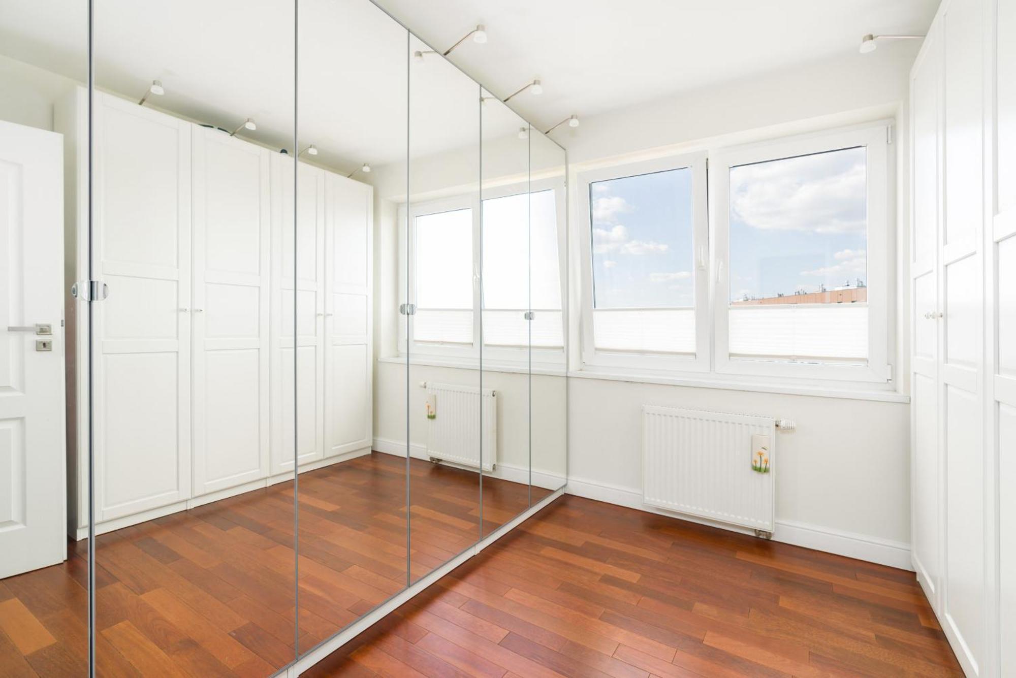 Malta Balcony And Parking By Renters Prestige Apartment *