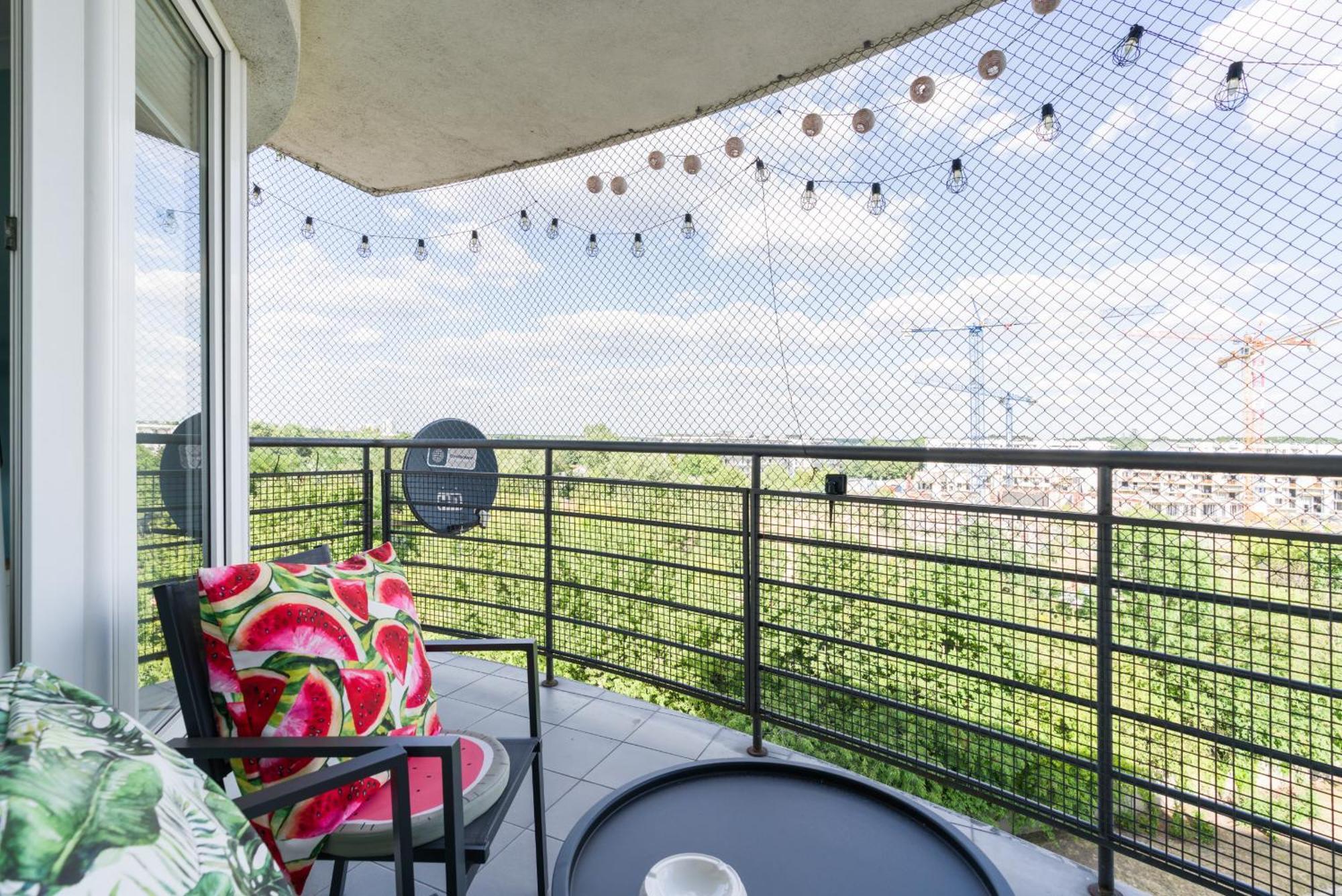 Malta Balcony And Parking By Renters Prestige Poznan